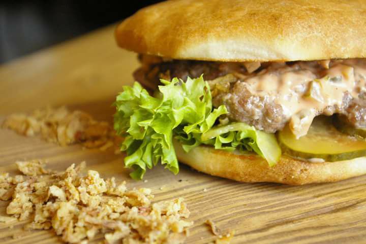 Burgers ar gaļu